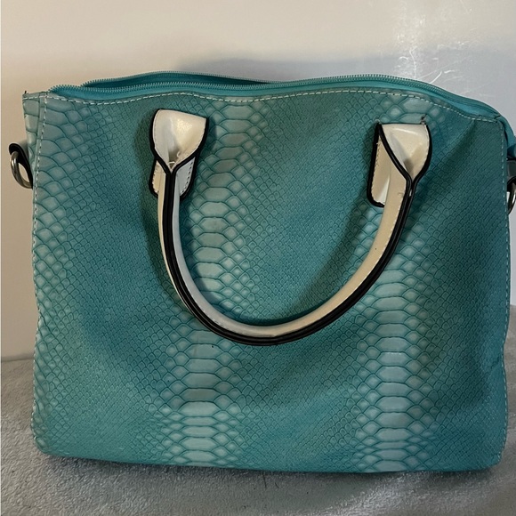 Yesir Turquoise Handbag White Handles and Trim - Picture 2 of 6